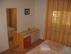 CLICK: Summer vacation Makarska - Room: A4+1